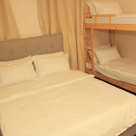 A2J Luxury 1Br Balcony Suite Near Venice Mall Bgc Manila Kültér fotó