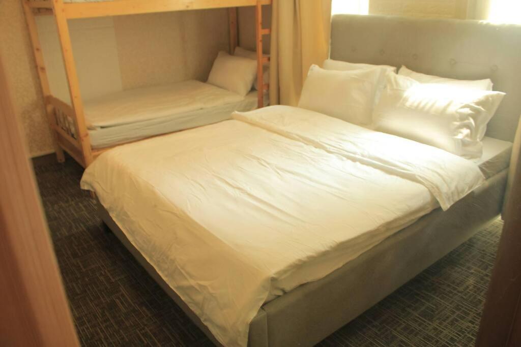 A2J Luxury 1Br Balcony Suite Near Venice Mall Bgc Manila Kültér fotó